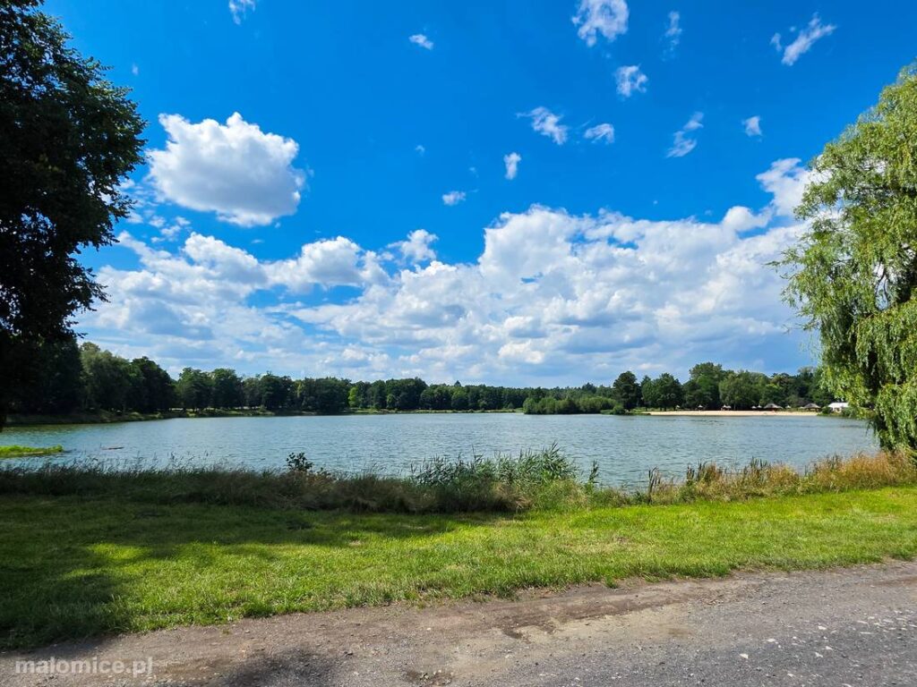 Zalew wodny w Małomicach